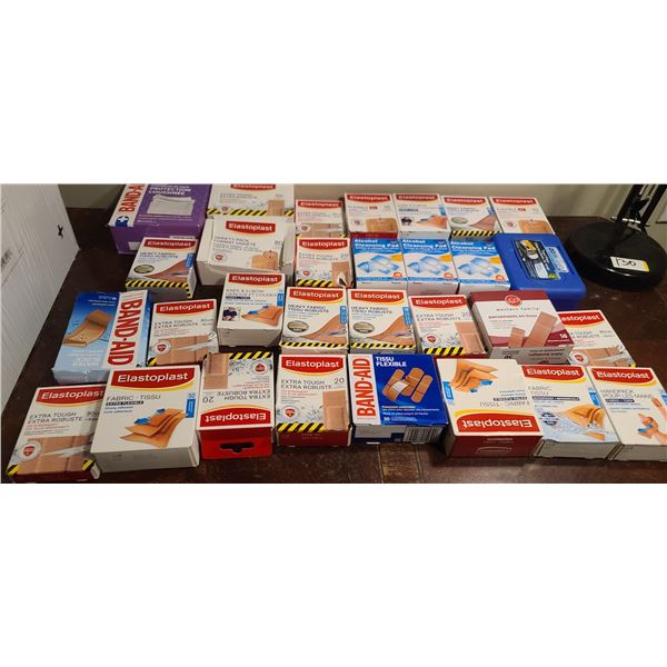 LARGE BOX OF BAND AIDS