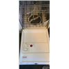 Image 4 : KENMORE BUILT IN DISHWASHER STAINLESS STEEL - BUYER MUST REMOVE