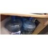 Image 4 : 12 FULL 22LT/5GAL WATER BOTTLES