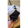 Image 2 : BOX OF HATS AND TOQUES