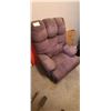 Image 1 : BEIGE RECLINING CHAIR