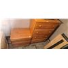 Image 9 : OAK NIGHT STAND AND MAPLE 4 DRAWER DRESSER