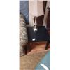 Image 5 : SOFA, COFFEE & END TABLE, RUG, RECLINER AND LAMP