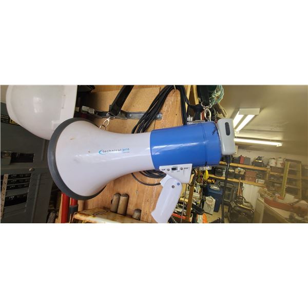 TECHNICAL PRO MEGAPHONE WITH SIREN MODEL MPH40 - 40WATTS AND TRUCK ANTENA