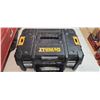Image 11 : RIGID 2 1/2" NAILER IN DEWALT CASE