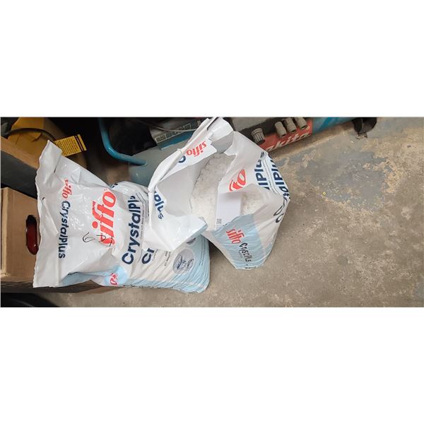 1 1/2" BAGS OF SIFTO SALT