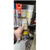 Image 13 : SHELF OF SPRAY PAINTS (IN HEATED GARAGE)