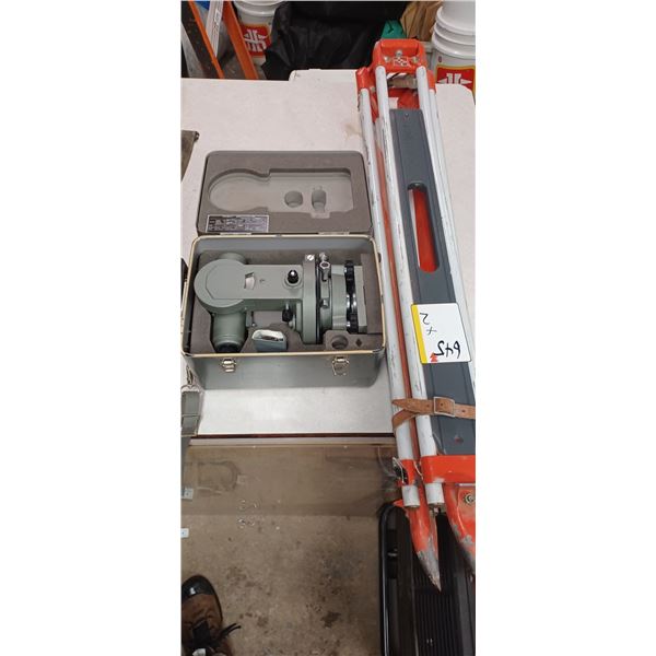 SURVEYORS TRANSIT C/W METAL CASE AND TRANSIT