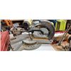 Image 5 : DEWALT MITER COMPOUND SAW 12"