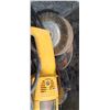 Image 4 : DEWALT DW31 GRINDER IN TOOL BOX