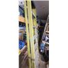 Image 5 : YELLOW FEATHER LIGHT STEP LADDER 8'