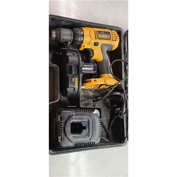 DEWALT 18V DRILL, CHARGER AND BATTERY
