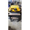 Image 14 : DEWALT DW 735 THICKNESS PLAINER WITH STAND