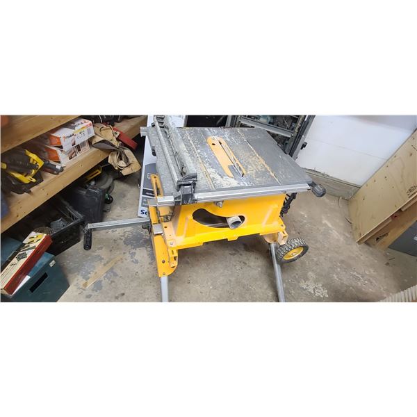 DEWALT 10"  PORTABLE TABLE SAW DW 744