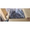 Image 7 : BOX OF DRYWALL LAMINATING SCREWS