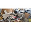Image 13 : BOSCH PORTABLE 12" MITRE COMPOUND SAW