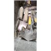 Image 6 : TWO CRATES OF DRYWALL TROWELS