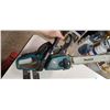 Image 2 : MAKITA 15" CHAINSAW - COMPRESSION