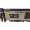 Image 3 : HYUNDAI 6250 WATT GENERATOR - HAS GOOD COMPRESSION