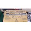 Image 2 : TWO BAGS OF QUICKCRET CONCRETE MIX