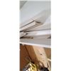 Image 16 : ALL MOULDINGS ON TOP OF CABINET