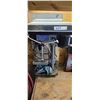 Image 4 : 8" BENCH DRILL PRESS