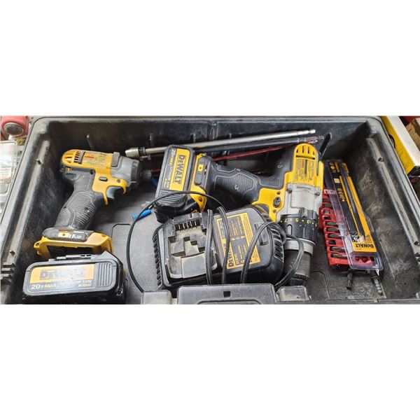2 PC DEWALT 20V IMPACT/ DRIVER SET C/W 2 BATTERIES AND CHARGER WITH CASE