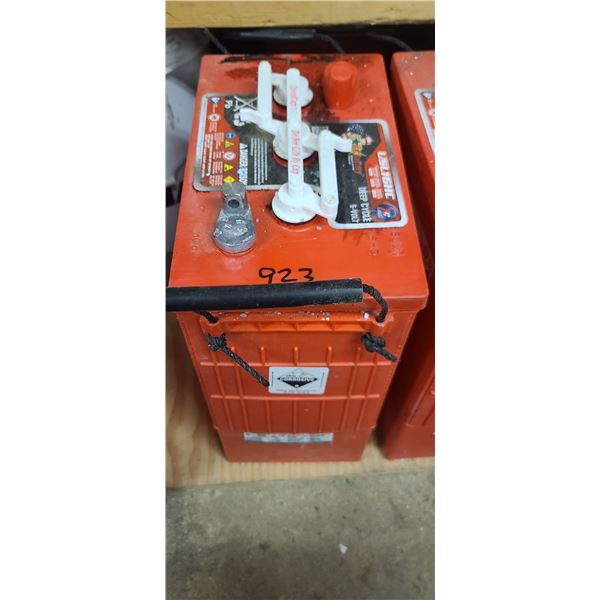 USL 16HC 6VOLT DEEP CYCLE BATTERY 420AMP FOR OFF GRID USE  RETAIL $600PLUS