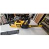 Image 13 : DEWALT BRUSHLESS 60V MAX DCCS670 CORDLESS CHAIN SAW IN TOTE C/W 3 HD BATTERIES NO CHARGER FOUND