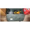 Image 14 : DEWALT BRUSHLESS 60V MAX DCCS670 CORDLESS CHAIN SAW IN TOTE C/W 3 HD BATTERIES NO CHARGER FOUND