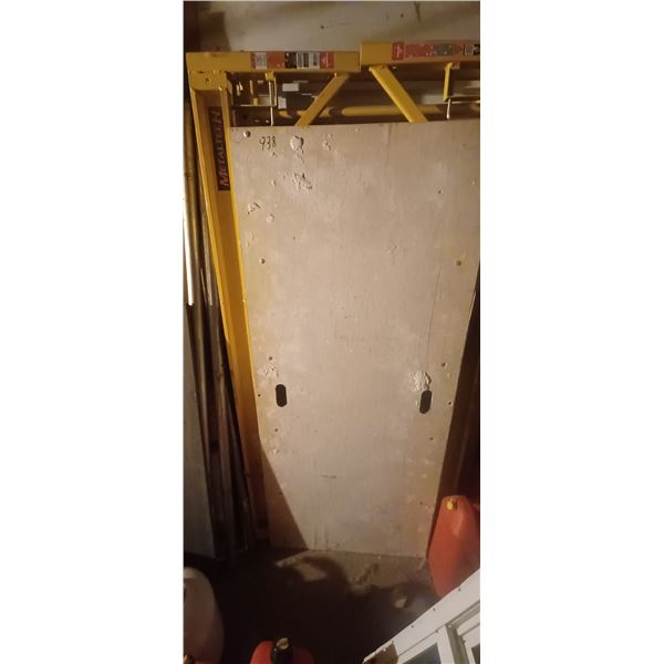 PORTABLE SCAFFOLD 6 FT HIGH C/W 1 DECK