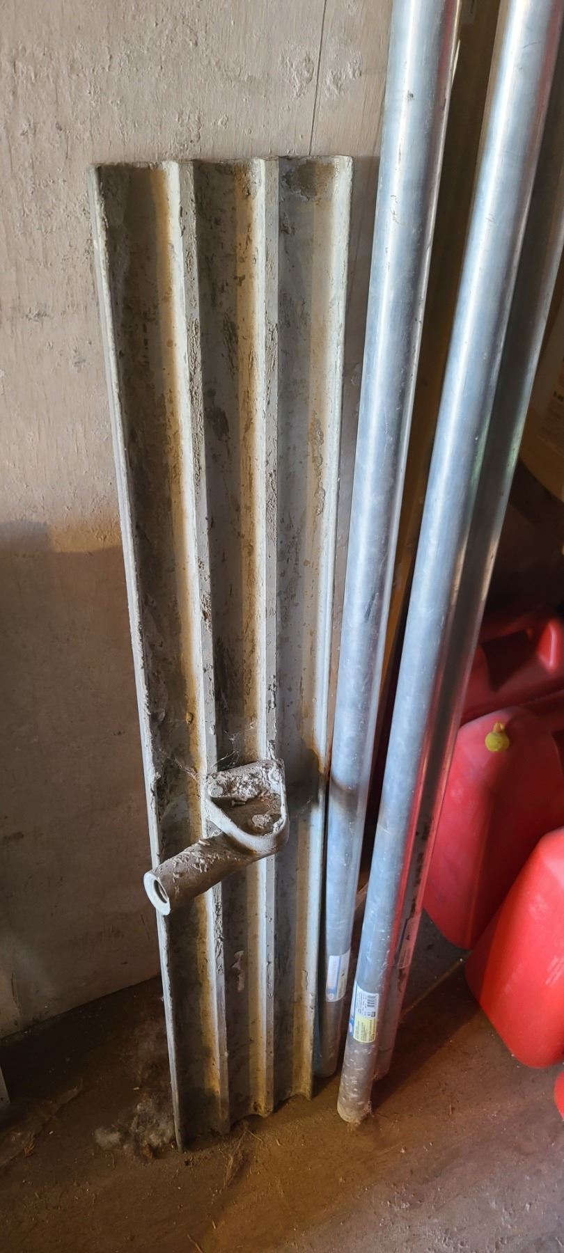 CEMENT BULL FLOAT C/W 2 EXTENTIONS AND CEMENT RAKE