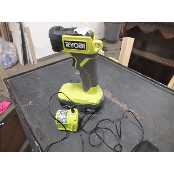 Ryobi 18 volt Flashlight w Charger