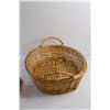 Image 10 : (5) Chalkware Wall Hanging Decorations - Chipped and Wicker Fruit Basket