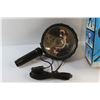 Image 4 : Motomaster 750000 Candle Power Spotlight - As Is