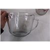 Image 2 : (4) Measuring Cups - Largest 8 Cups (2 L) Smallest 2 Cups (500ml) - 3 are Anchor Hocking and 1 Betty