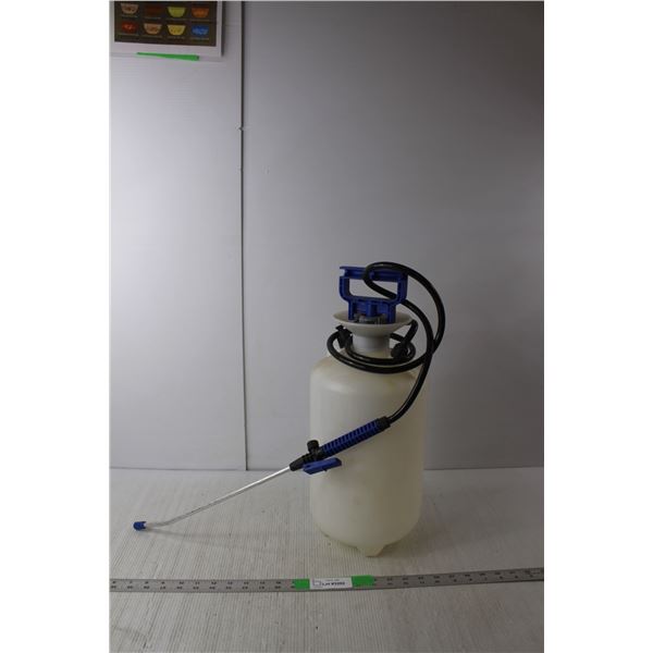 Pesticide Sprayer- 19" Tall