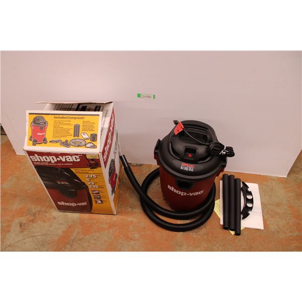 Wet/Dry Shop Vac w/ Accessories - 2.75 HP, Appears New w/Box, Tested, Works
