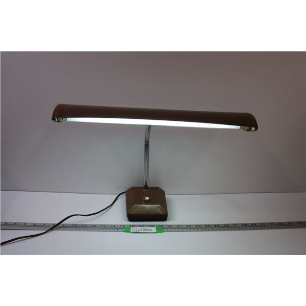 Vintage Desk Lamp - 18" Wide x 12" Tall - Works