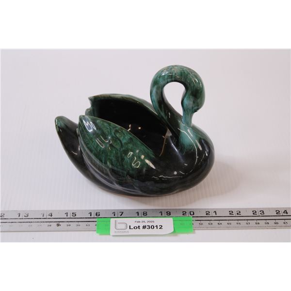 Blue Mountain Pottery Swan Floral Display Bowl - 6" x 7" x 5"