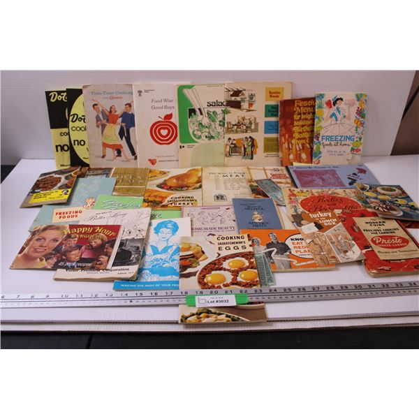 (27) Vintage Recipe & Cookbook Lot - Assorted