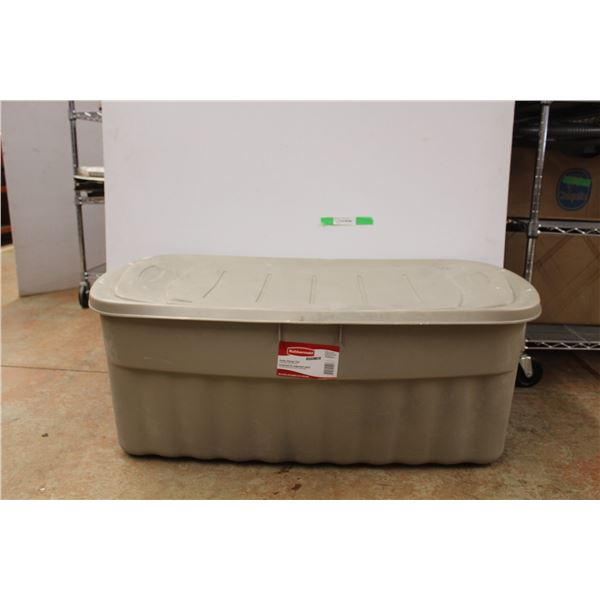 *Large Rubbermaid Plastic Storage Tote 42.2" Long x 21" x 16.6"