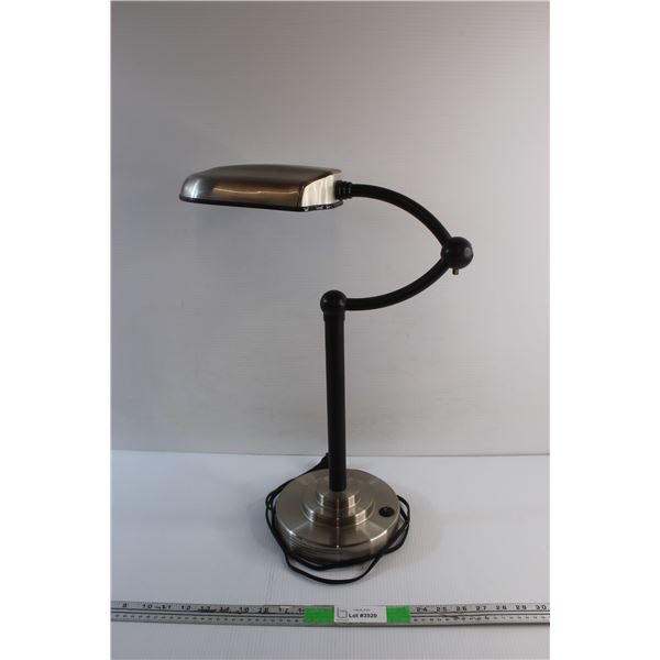 Desk Lamp - Tested 21'' x 15''