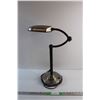 Image 1 : Desk Lamp - Tested 21'' x 15''