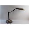 Image 5 : Desk Lamp - Tested 21'' x 15''