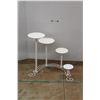 Image 1 : *Metal Cake Stand 26'' x 27'' x 20''