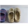 Image 3 : (2) Pairs of Slippers - Size 10 1/2'' L