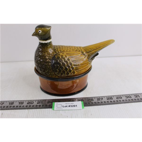 Hen-On-Nest Casserole Dish from Portugal - Dish is 6" x 5" x 2.5"