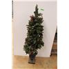 Image 1 : * Faux Electrified 5 ft Pine Tree - Tested