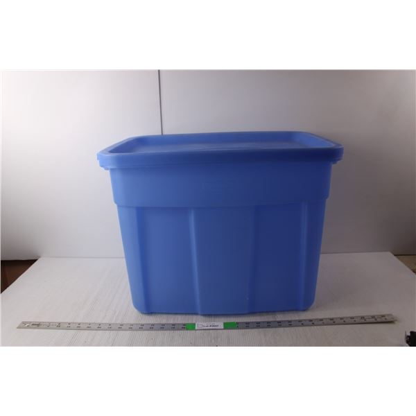 Rubbermaid Plastic Storage Tote 16.5" Tall x 24" Long x 15.5" Wide
